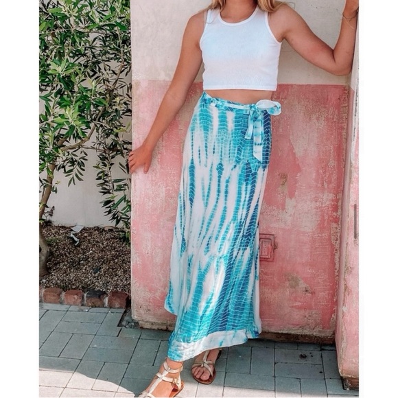 Bell by Alicia Bell bohemian tie dye maxi wrap skirt - Picture 2 of 8
